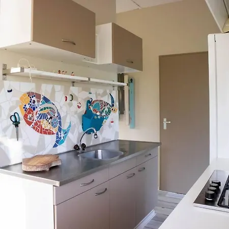 Gezellig Huisje Aan De Dijk In Casa vacanze *