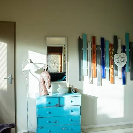 Gezellig Huisje Aan De Dijk In Casa vacanze *
